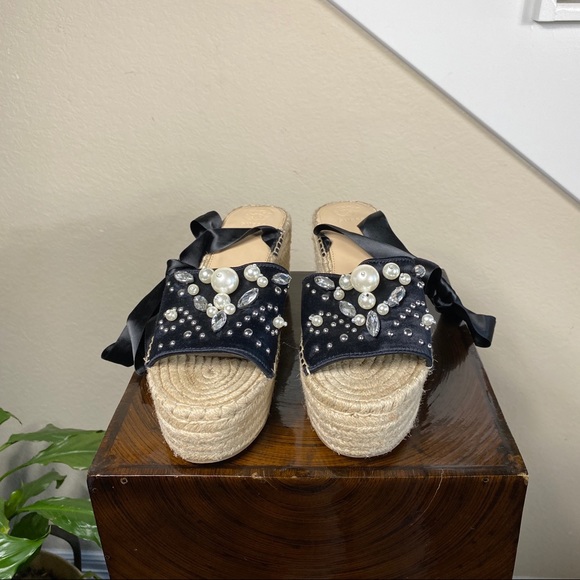 Guess - Tie Up Beaded Espradilles - Picture 2 of 14